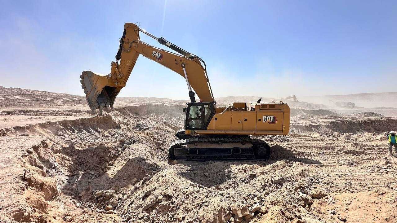 Zanjirli ekskavator CAT 395