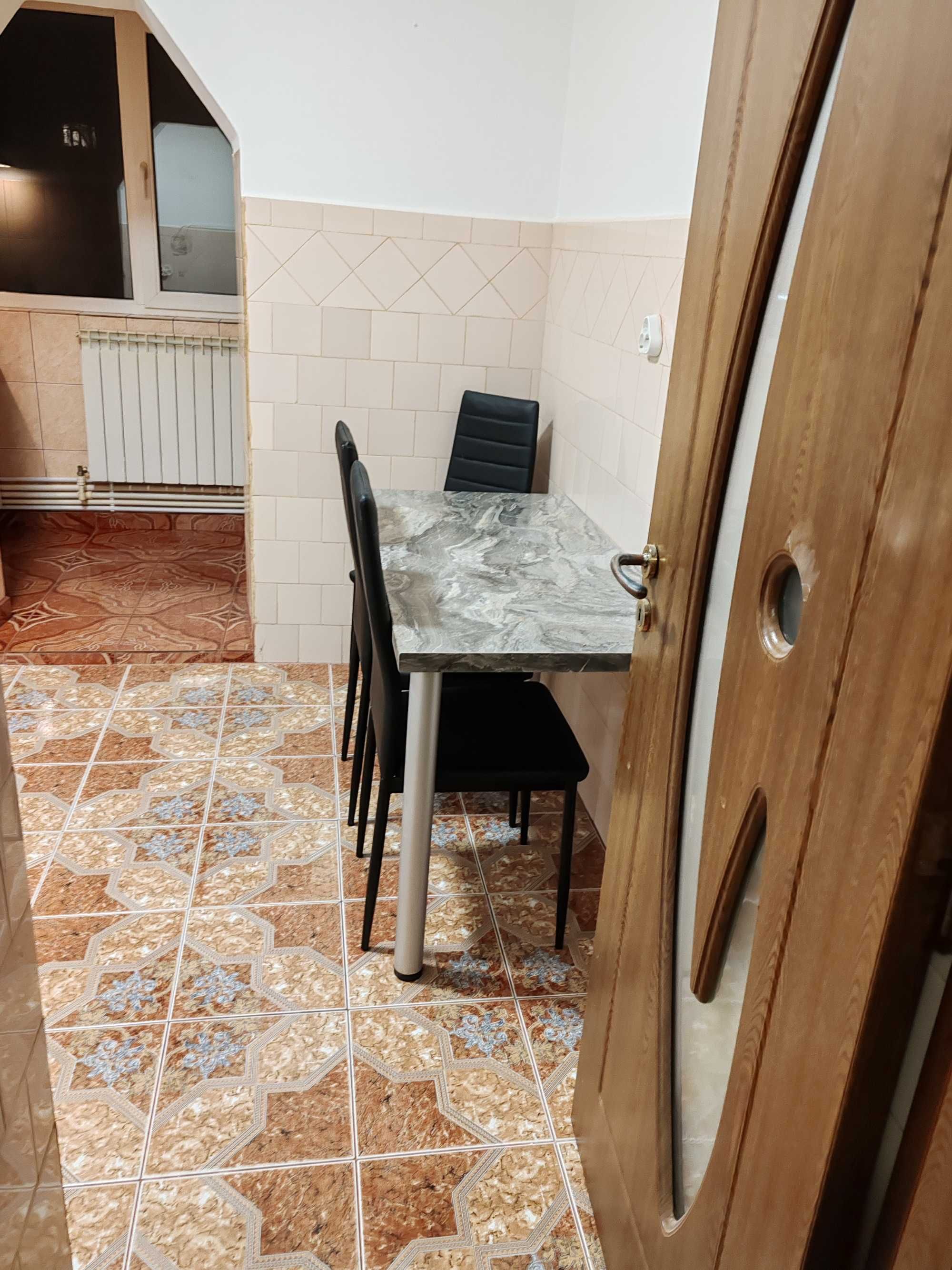 Închiriez apartament cu 2 camere Călărași 4