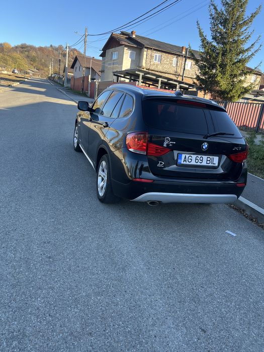 Vând BMW x1 an 2011