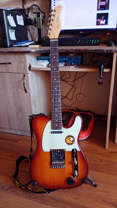 Vând chitară electrică Larry Carlton T3 model telecaster