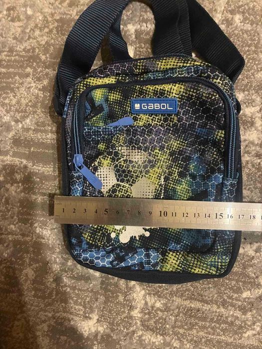 Чантичка през рамо с футболна топка