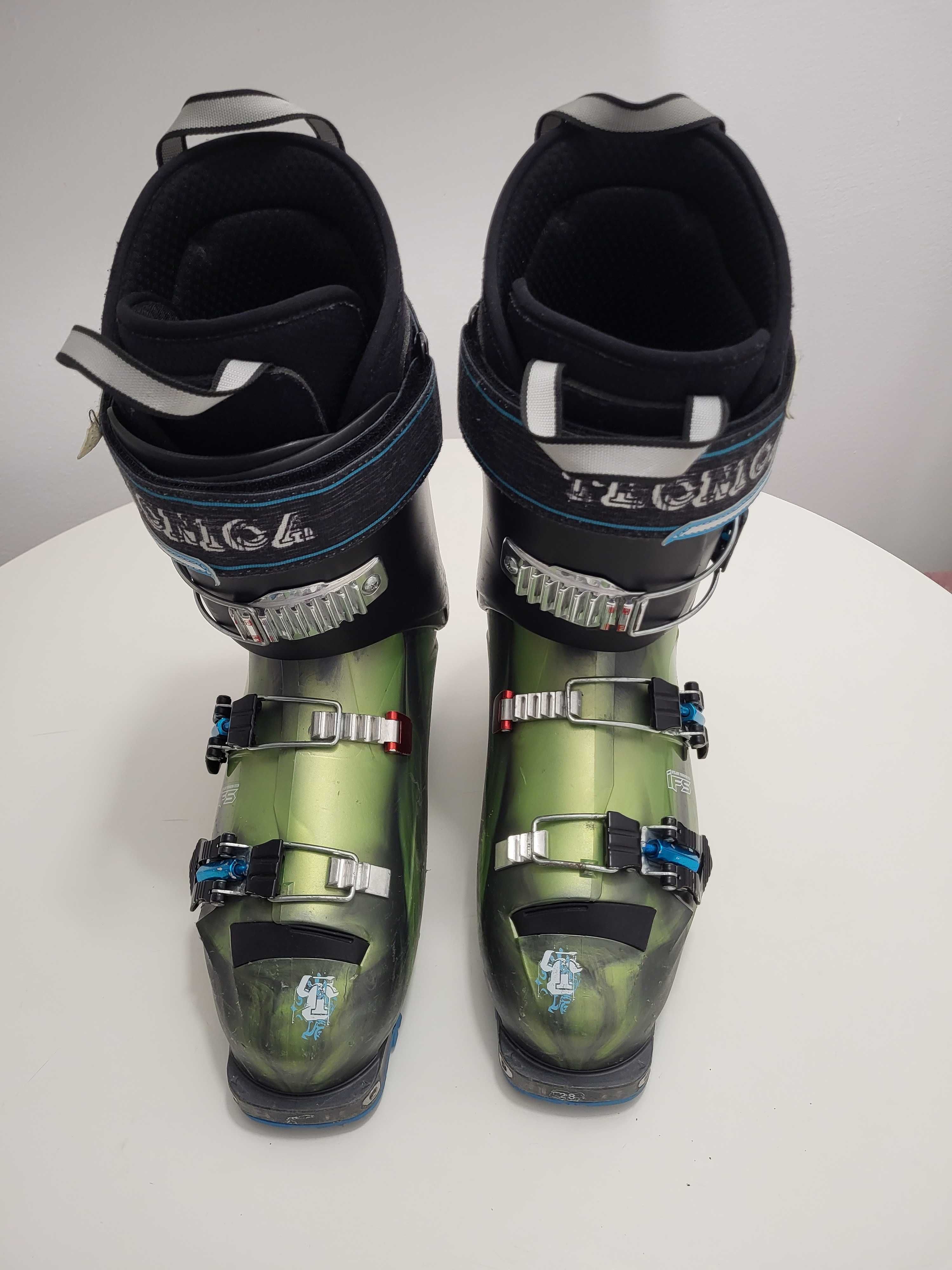 Vând clăpari de tură și freeride Tecnica Cochise Pro Light flex 120