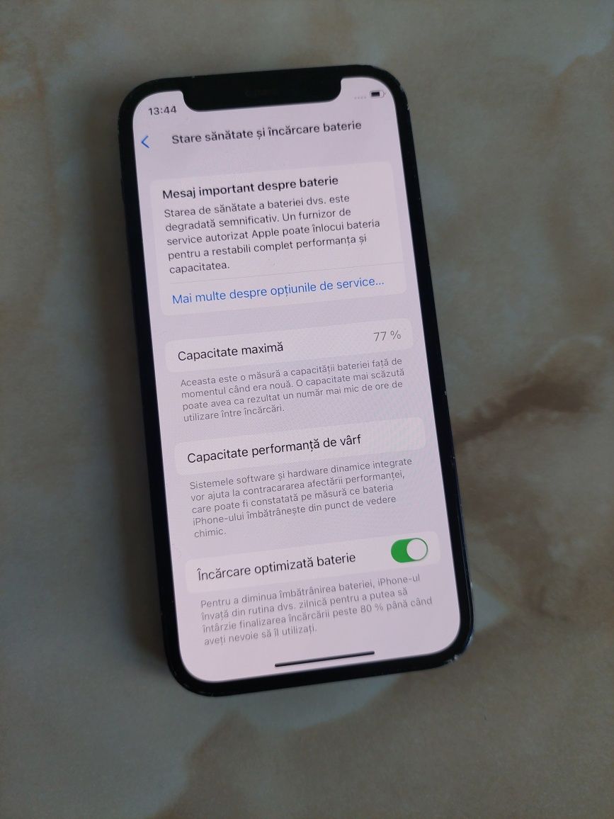 Vând Apple iPhone 12 Mini (negru) de 64Gb Neverlocked //poze reale