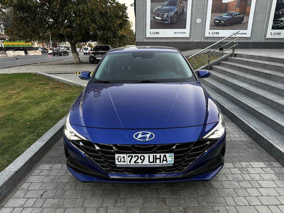 Продаётся Elantra Luxe 2.0 л 2021