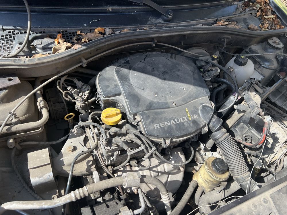 Dacia sandero на части