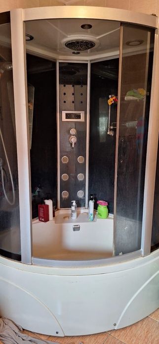 Душевая кабина срочно продам 15000