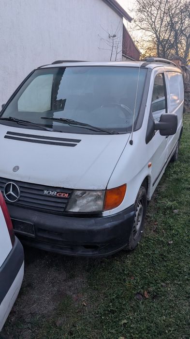 Vând Mercedes Vito pentru dezmembrări