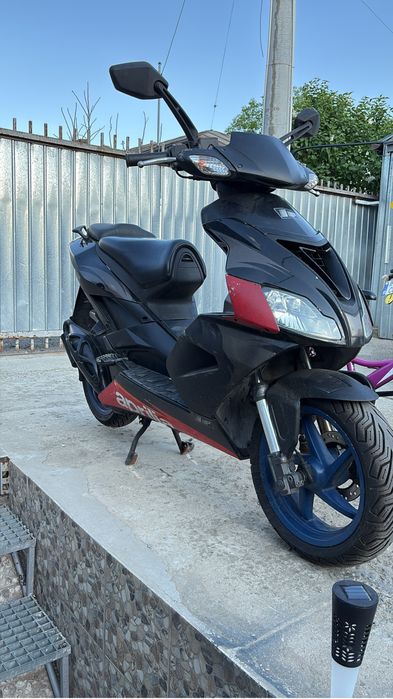 Aprilia SR Factory