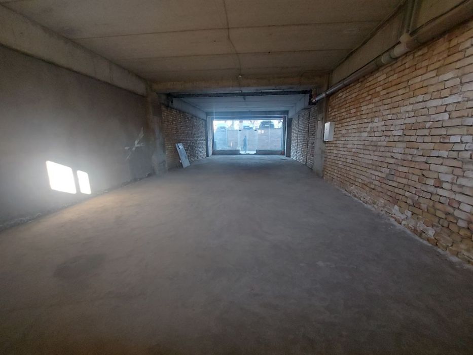 Продается нежилое помещение рядом с Максим Горького