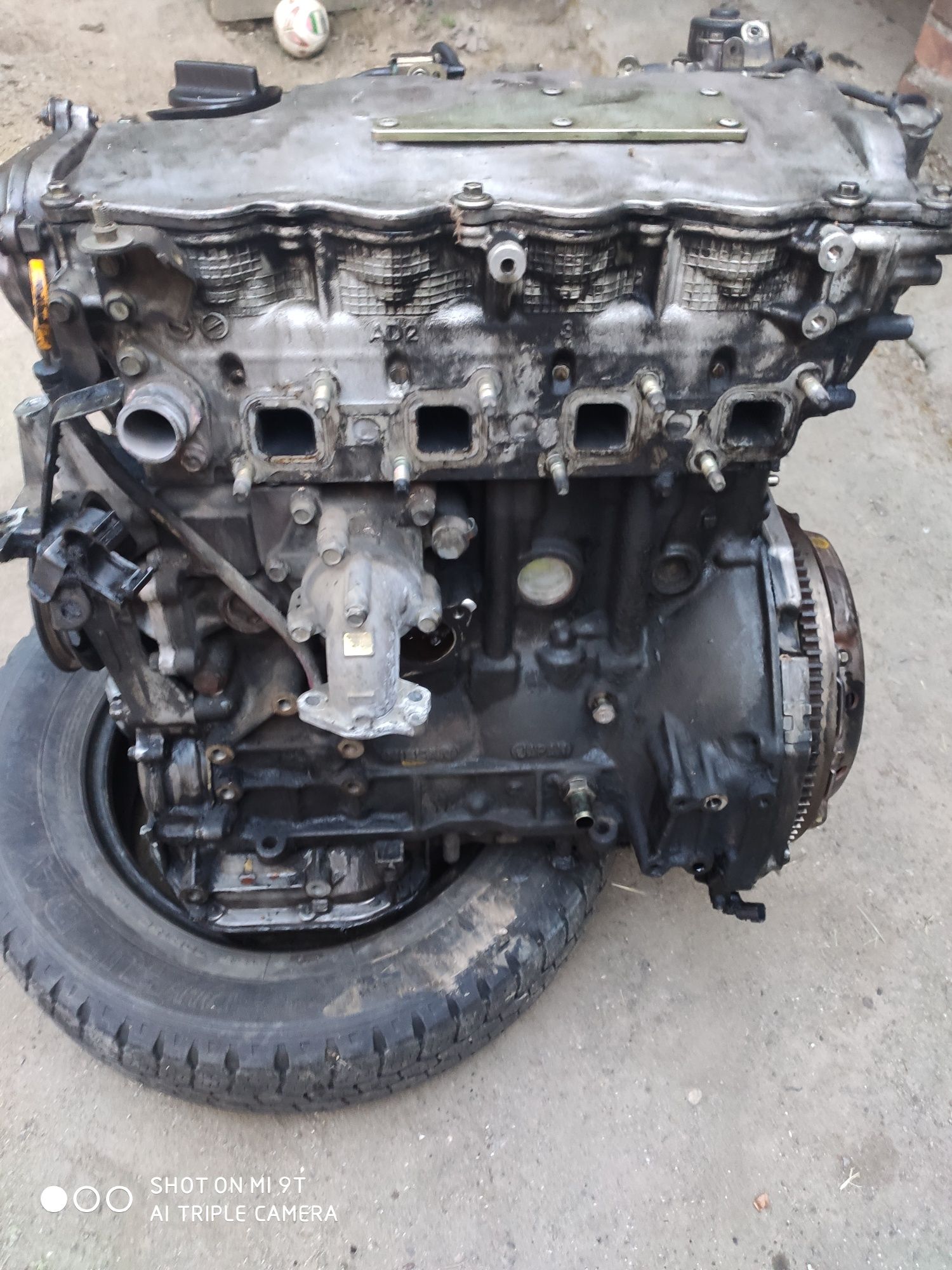 Двигател Nissan Almera Tino 2.2di