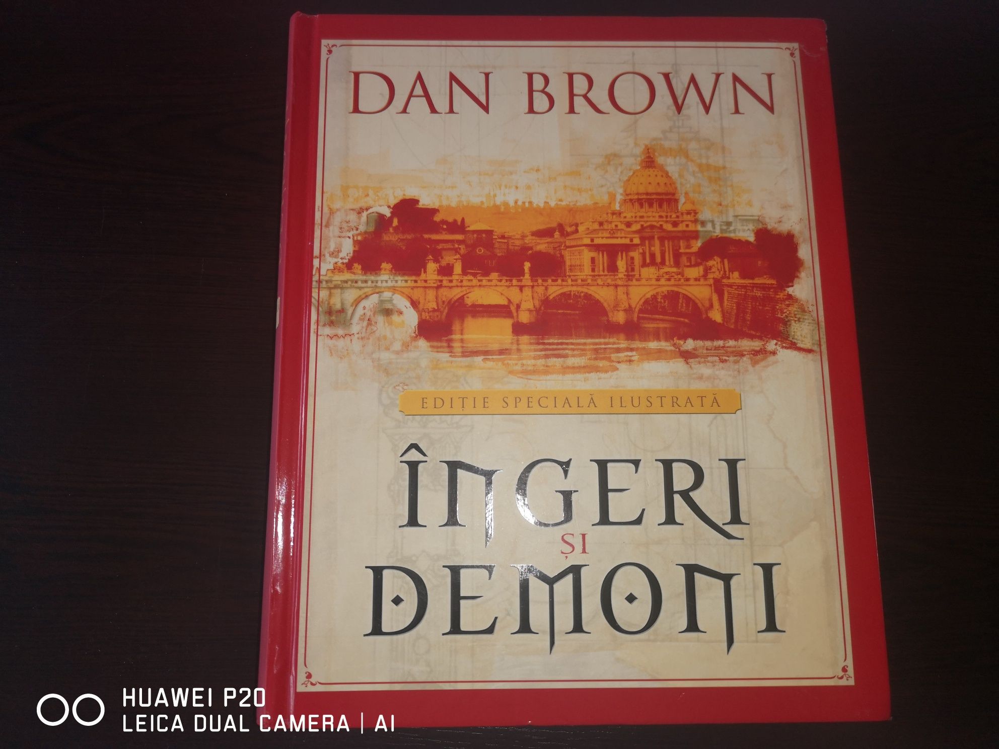 Dan Brown" Îngeri și demoni"-Ediție speciala ilustrata