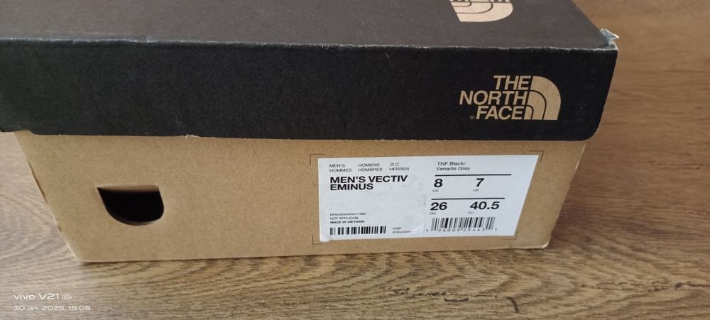 Adidasi The north face