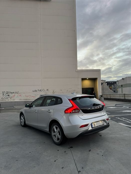 Volvo V40 D2 Автоматик