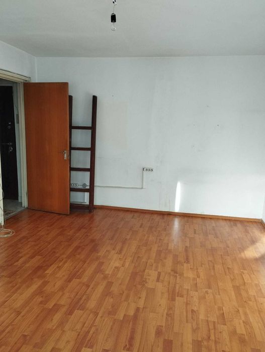 Garsoniera  de vanzare - ideala pentru locuit