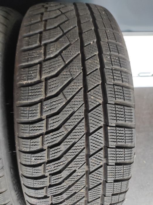 225/45/17 Falken 4бр