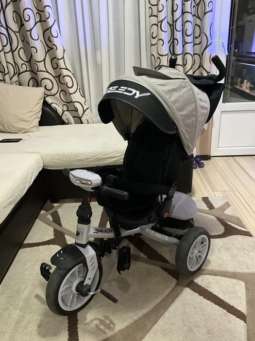 Децка триколка като нова