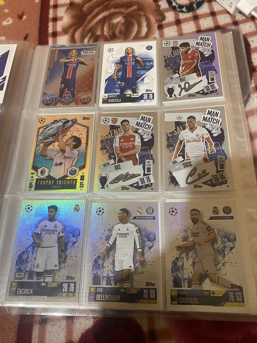 Албум 2024 има много карти