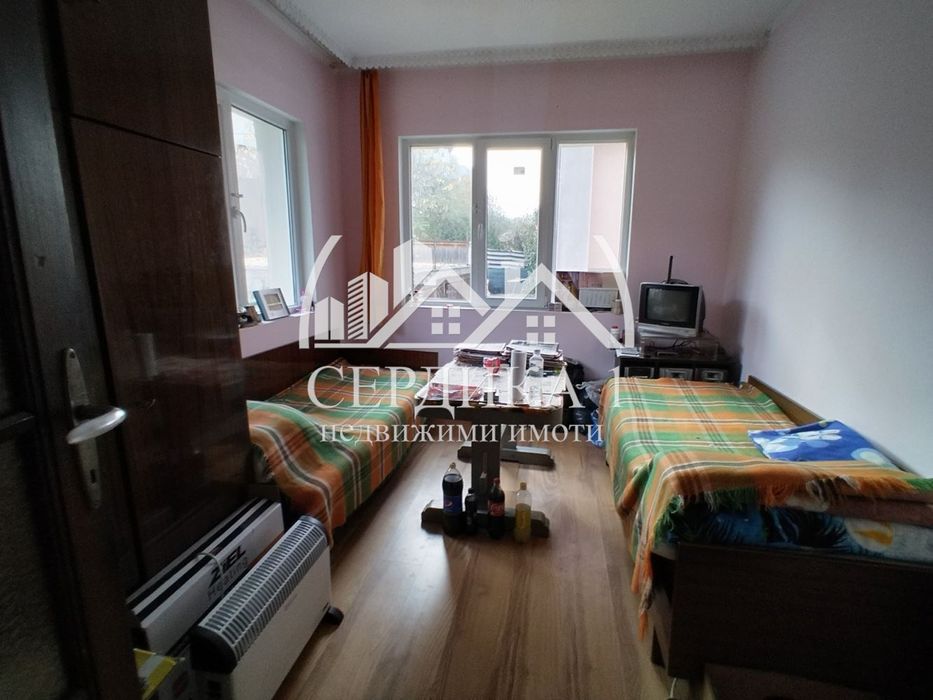 Къща в София-Редута площ 210 цена 370000