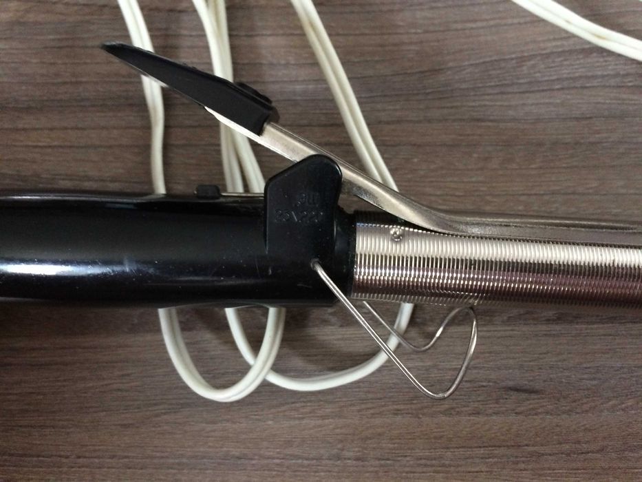 Маша за коса 2 бр от соца, чисто нови неупотребявани - руска и немска.