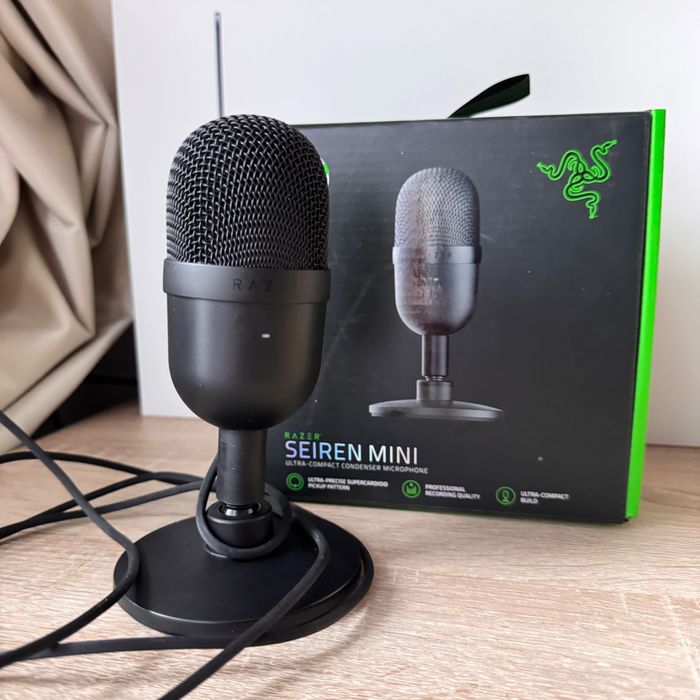 Microfon gaming Razer Seiren Mini, Negru