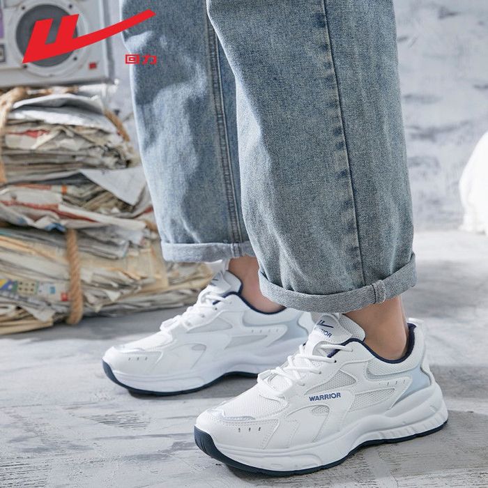 Мужские кроссовки — новые, ни разу не надевались!