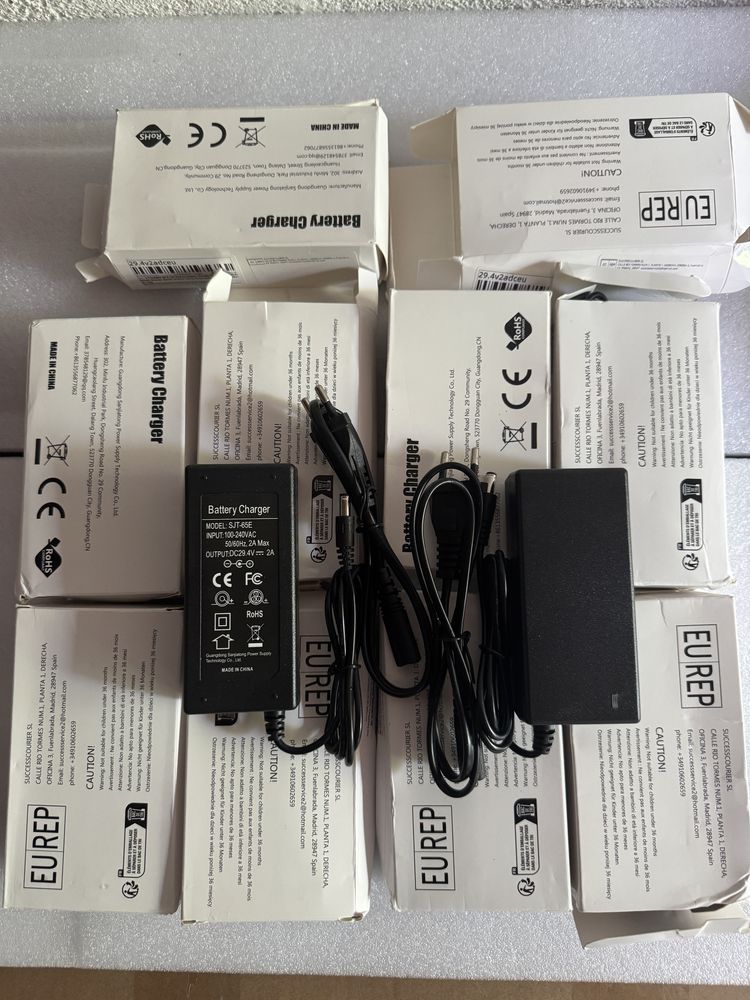 Incarcator Trotinete, hoverboard,  de 29,4 V, 2A, mufa 5,5X2,1mm