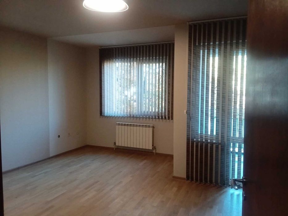 ЕЛЕГАНТЕН Етаж, Център, гр. Пловдив - 270 кв.м, с възможност за ГАРАЖ