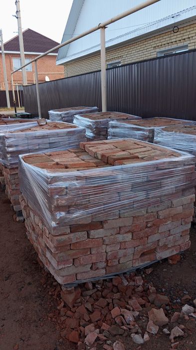 Продаю кирпич продам