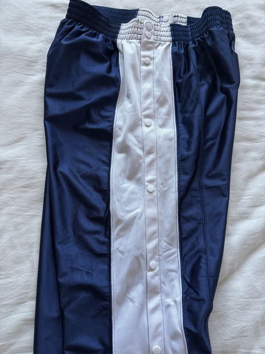 Оригинално долнище на Nike