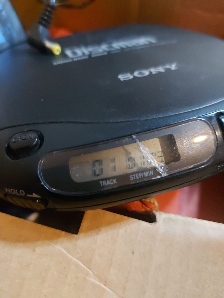 Walkman Sony D131