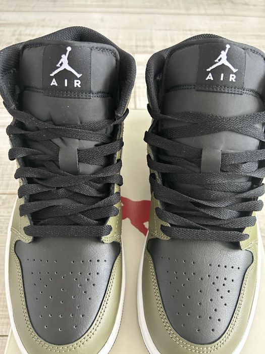 Jordan 1 mid black white olive 42 originali