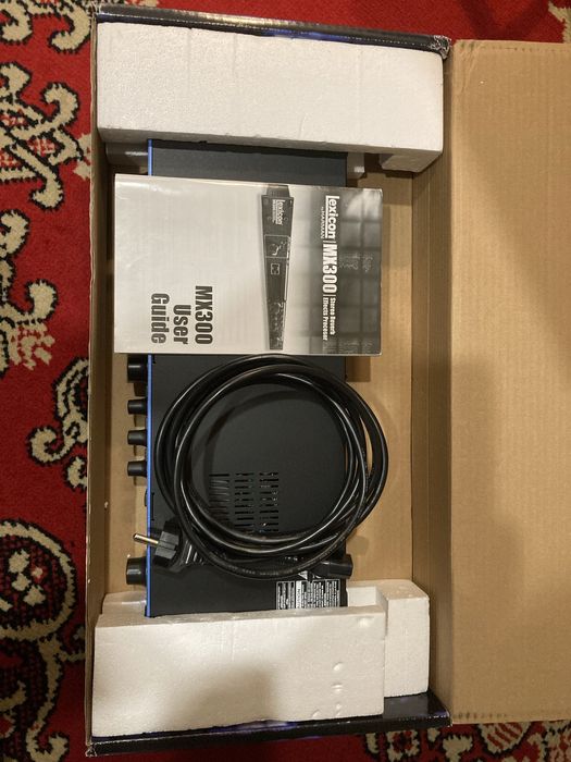 De Vanzare Lexicon MX 300