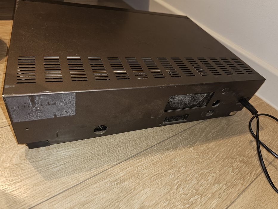 VHS Grundig 320 stereo