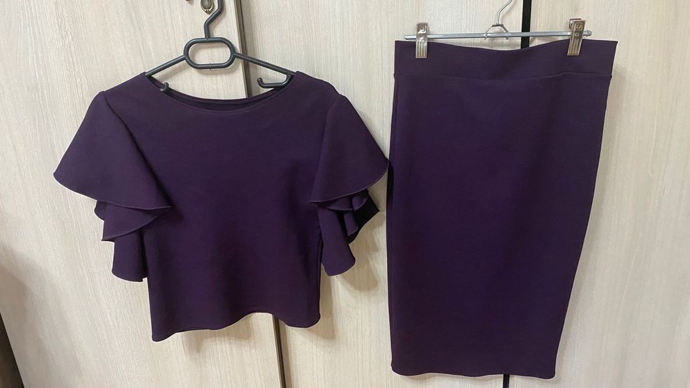 Женский вечерний костюм