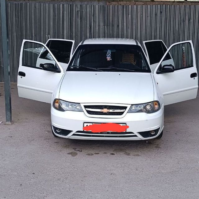 Neksiya 2  1.6 sotiladi dons