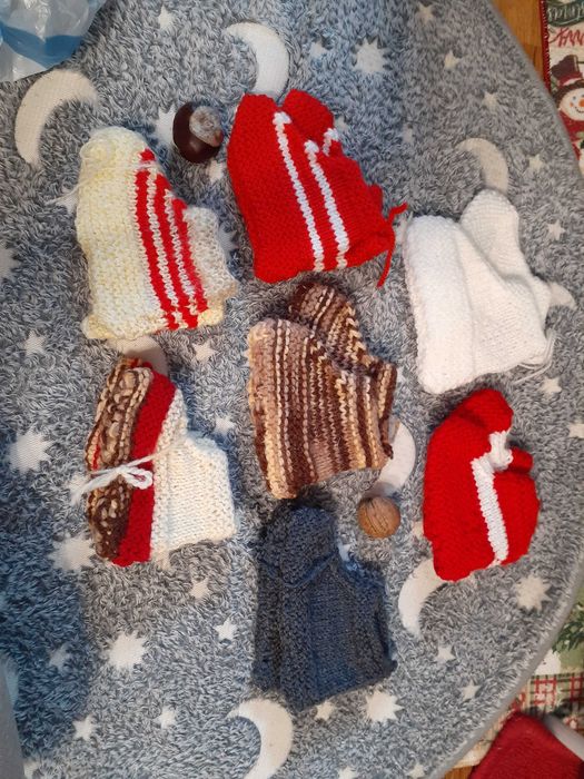 Детски терлички, бели и червени, кафеви, сиви