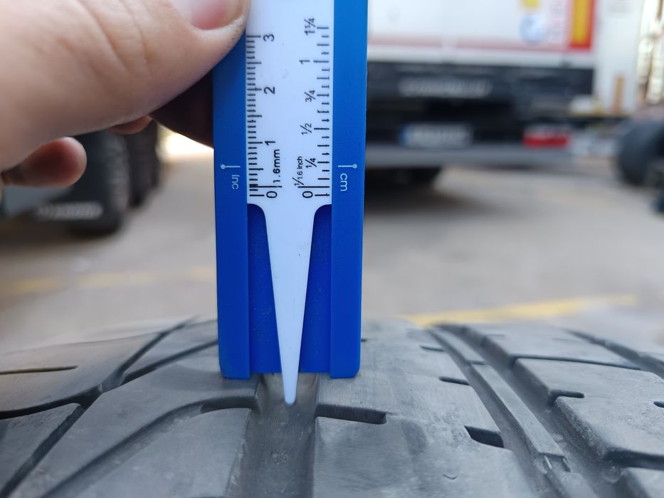 Гуми Pirelli Zero 255/40/20