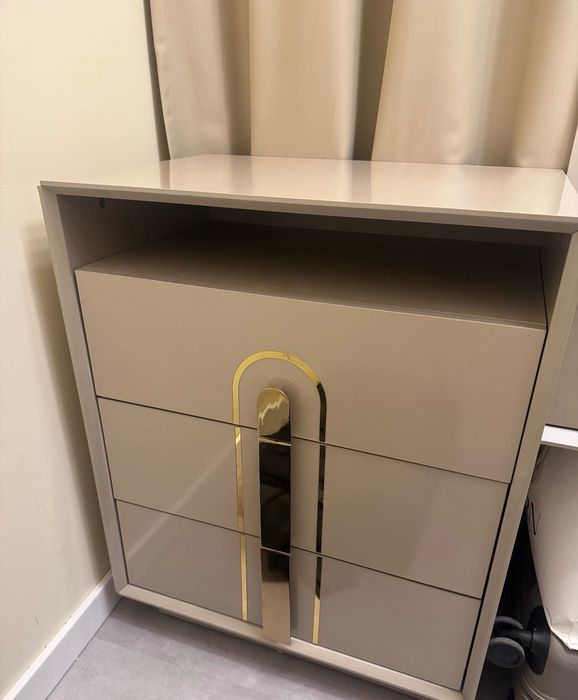 Дизайнерска тоалетка