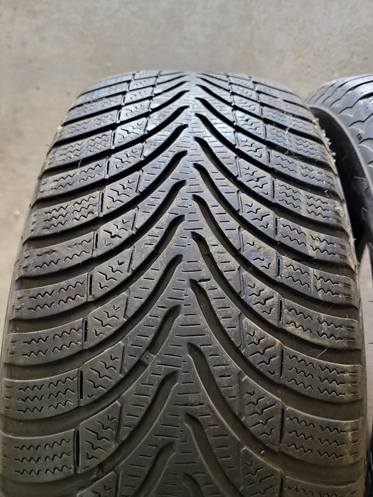 2 anvelope 195 55 R 15 Apollo iarna