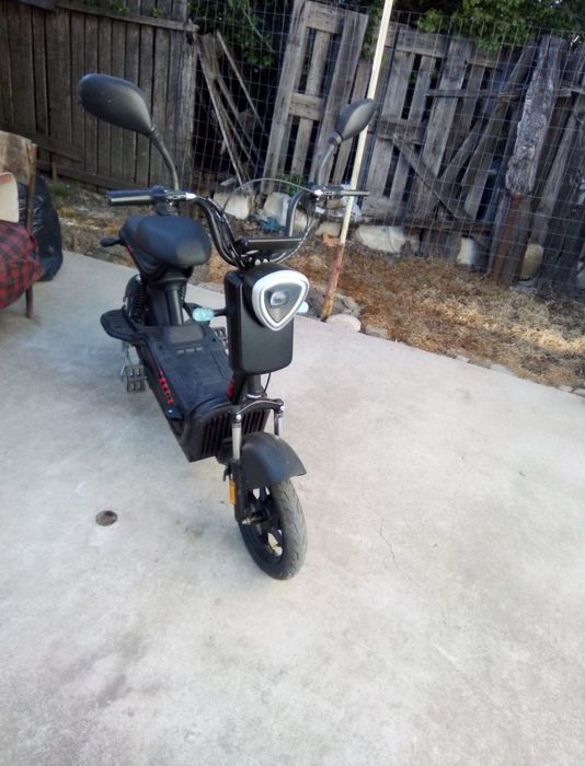 E-Scuter Electric ECO cu pedale 500W 48V ,20 Ah,Negru