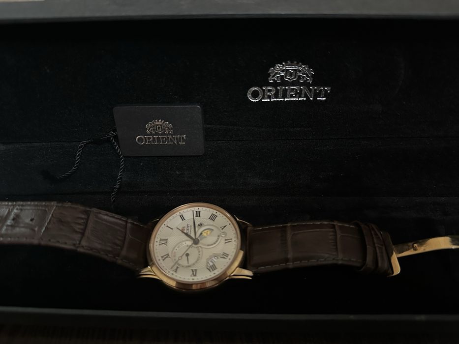 Orient sun and moon