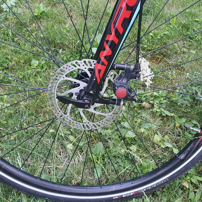 Bicicleta Giant Anyroad 2, gravel bike
