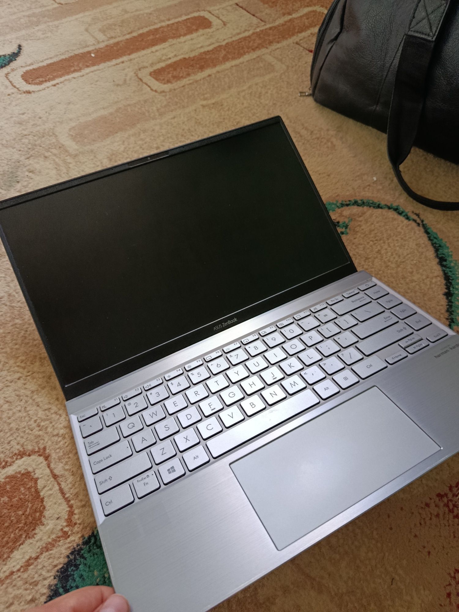 Asus ZenBook 14, xolati zo'r programming va boshqa ishlar uchun ideal