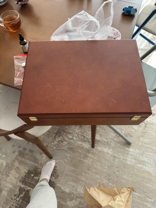 продам чемодан для столовых приборов новый zepter