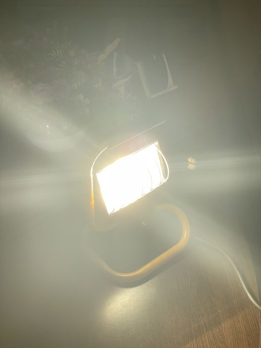 lampă halogen IP44 , 15 W