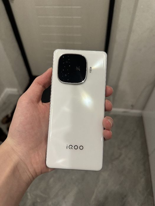 Vivo iqoo z9 turbo