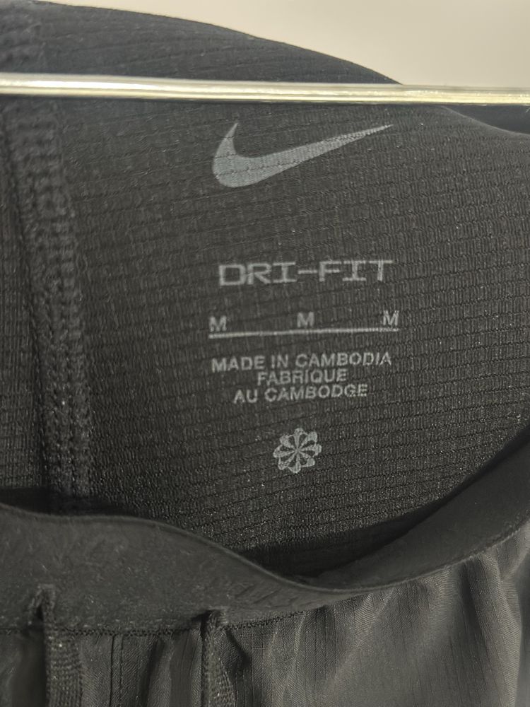 къси панталонки Nike M размер