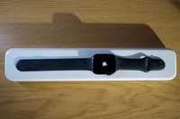 Apple Watch Series 5 44mm, Space Grey Aluminium, curea neagra