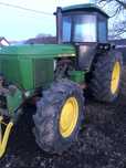 John Deere 4040.