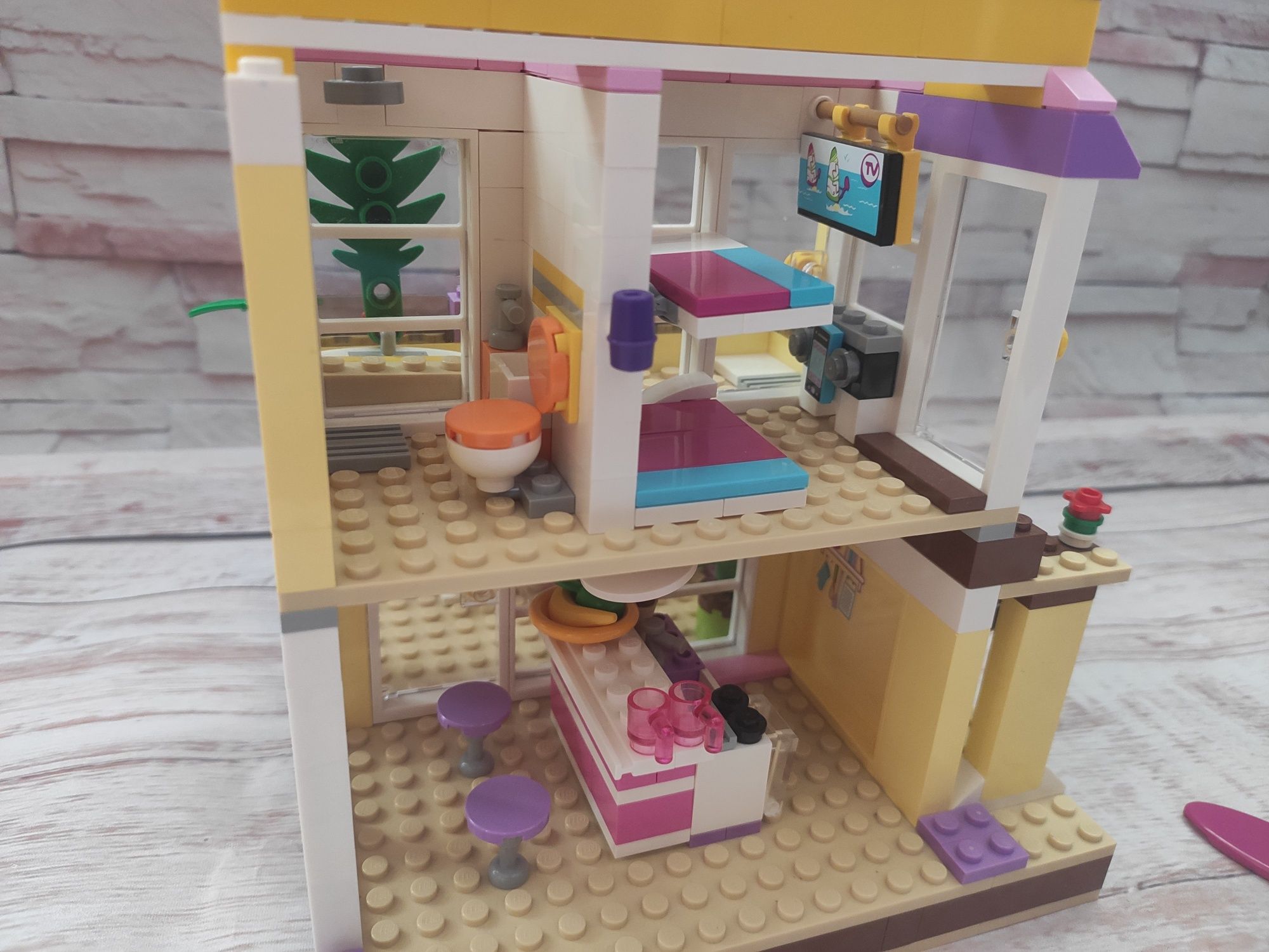 Пляжный домик Стефани Lego Friends